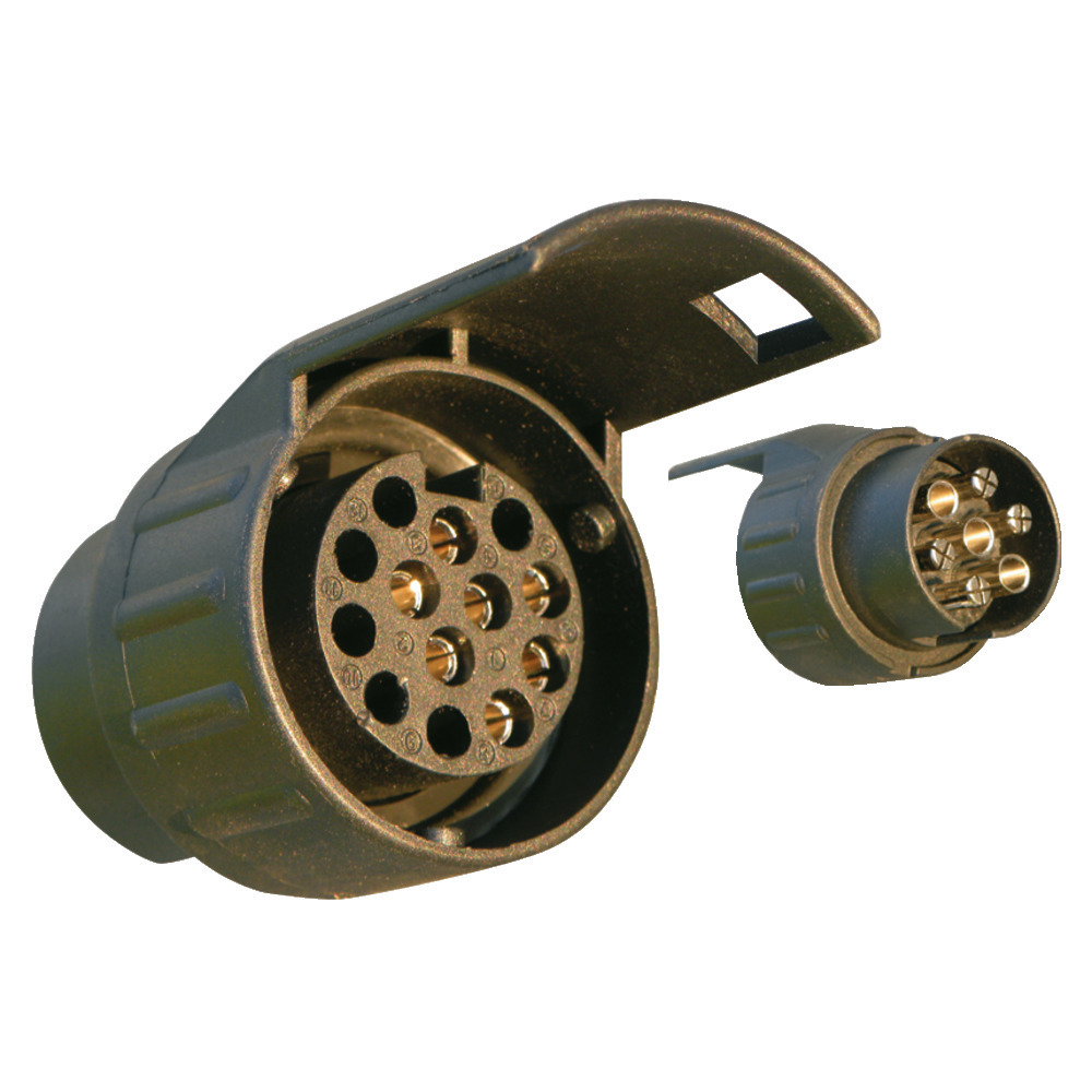 KFZ ADAPTER 12V
von 7 poliger Steckdose
auf 13 poliger Stecker
Kunststoff
